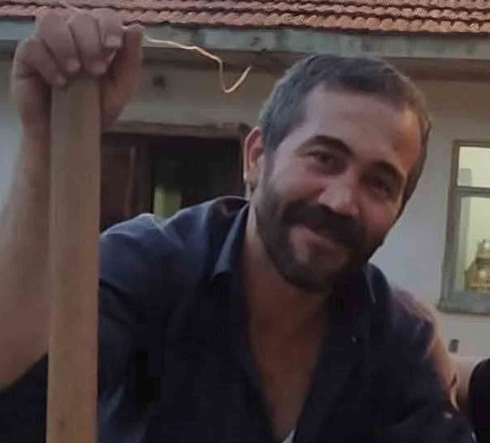Tomruk altında kalan işçi ağır yaralandı