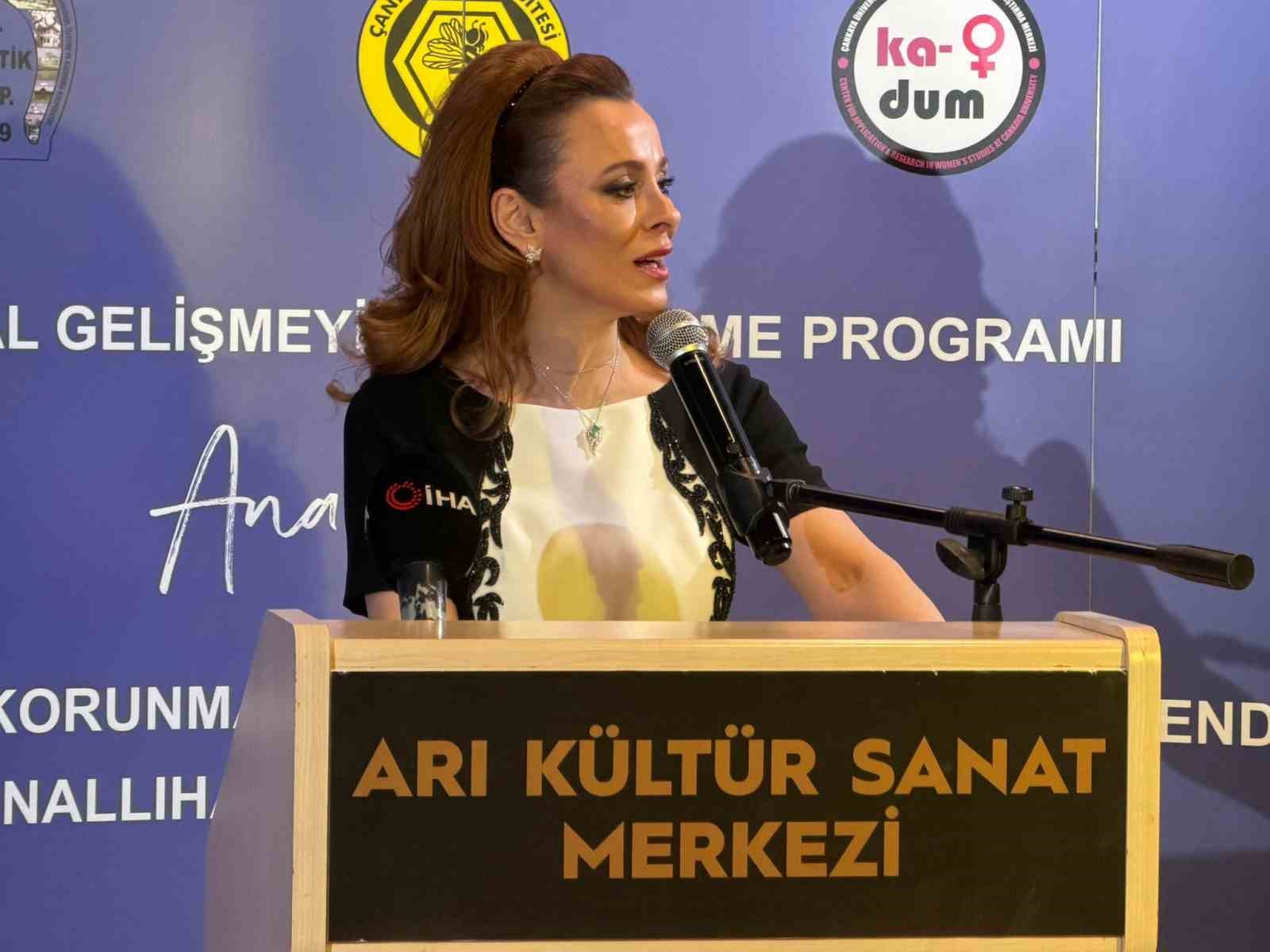 Ankara&rsquo;da &lsquo;Kalbin Emeği&rsquo; sergisi sanatseverlerle buluştu
