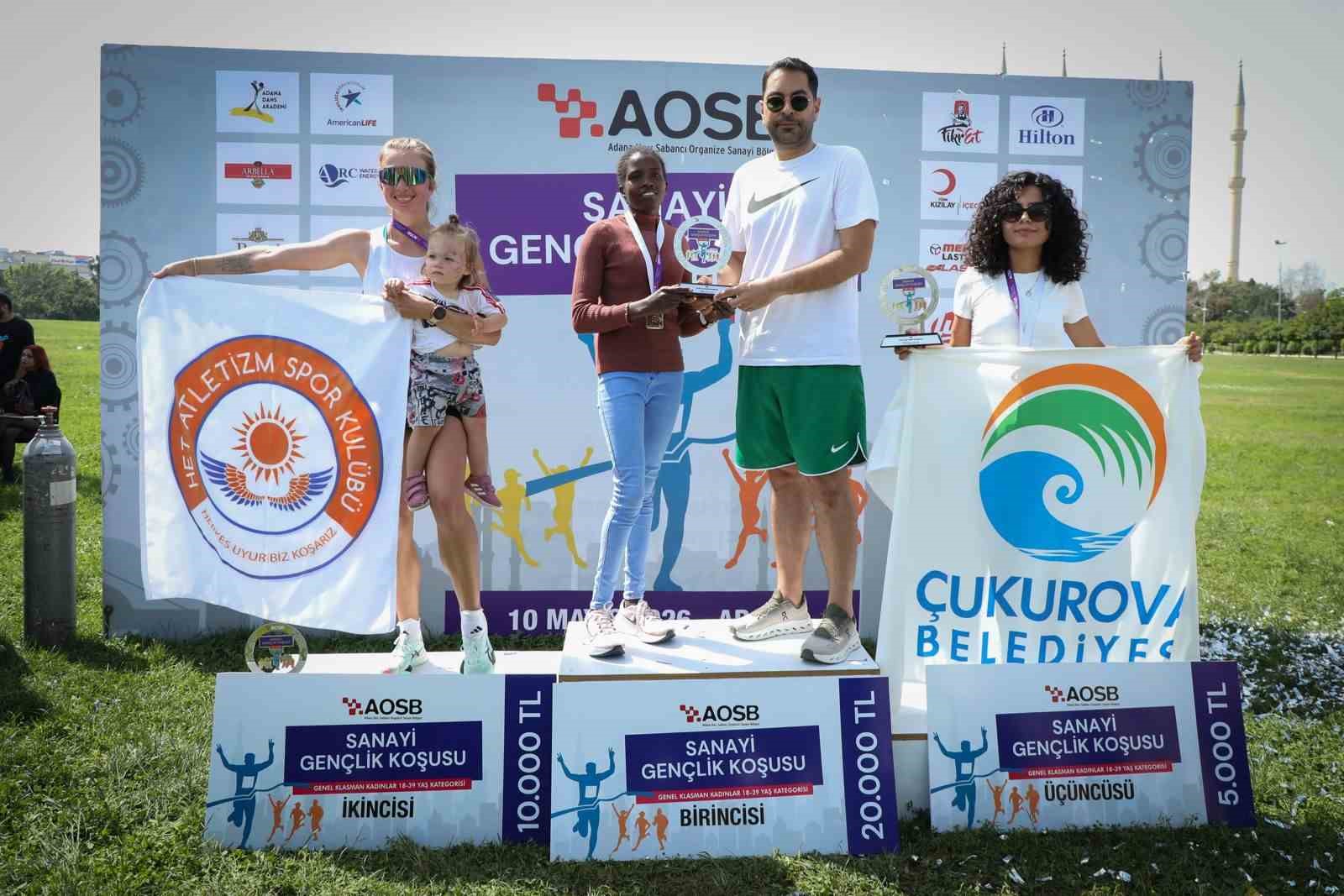 AOSB sanayi gen&ccedil;lik koşusu ş&ouml;lene d&ouml;n&uuml;şt&uuml;
