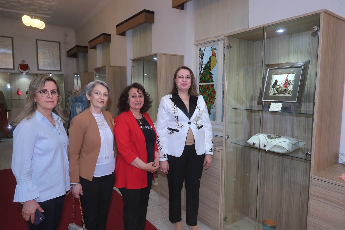 Eskişehir Olgunlaşma Enstit&uuml;s&uuml;&rsquo;nde Anneler G&uuml;n&uuml; Sergisi
