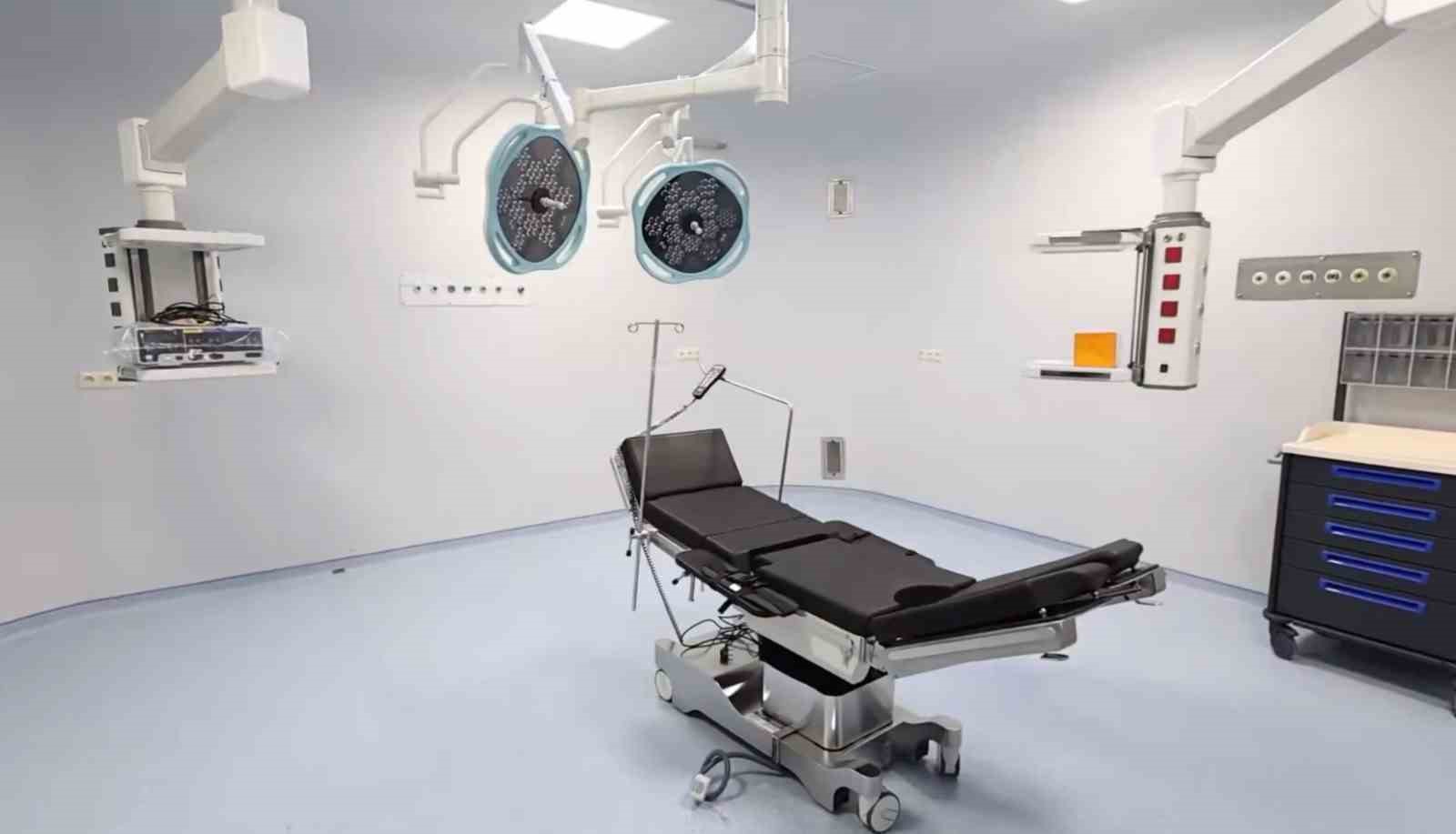 Dikili&rsquo;de yeni hastane hizmete a&ccedil;ıldı
