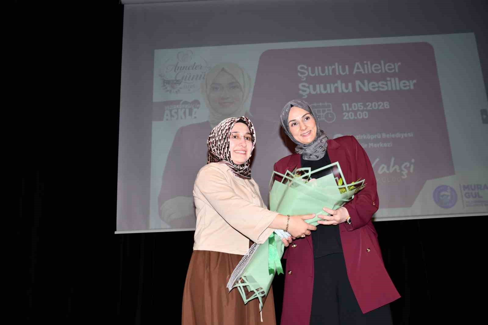 Vezirk&ouml;pr&uuml;&rsquo;de Bilin&ccedil;li Ebeveynlik s&ouml;yleşisi
