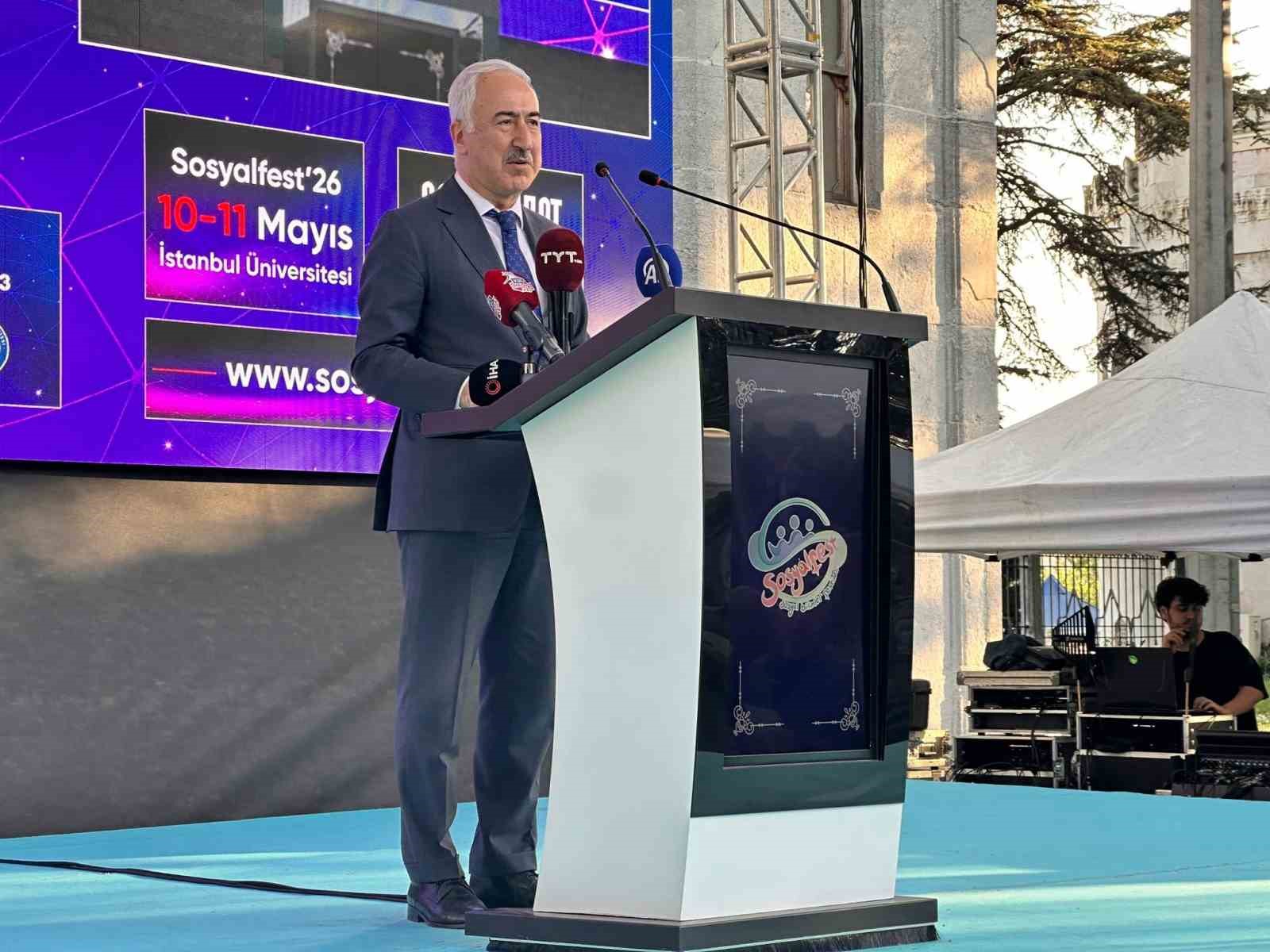 Sosyalfest 2026&rsquo;da gen&ccedil;lerin sosyal inovasyon odaklı projeleri &ouml;d&uuml;llendirildi
