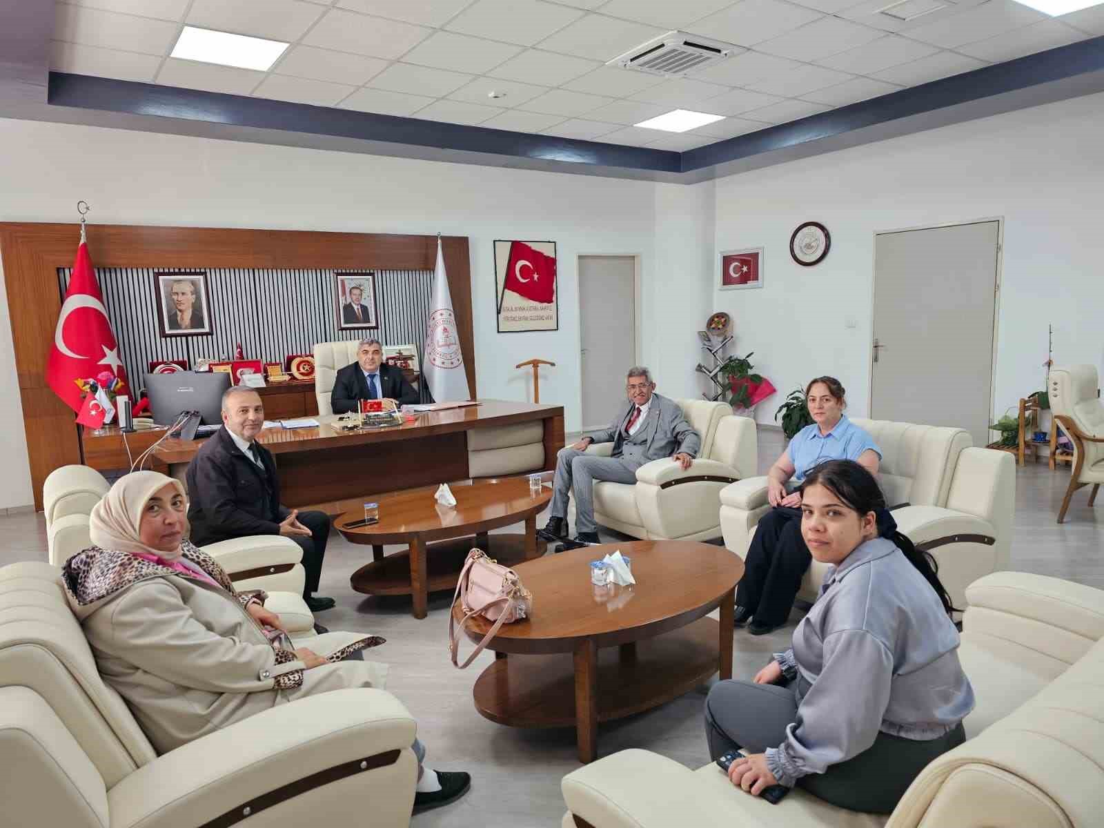 Sünnetci: "Her bireyin eğitim hakkına ulaşabilmesi en temel sorumluluklarımızdandır"