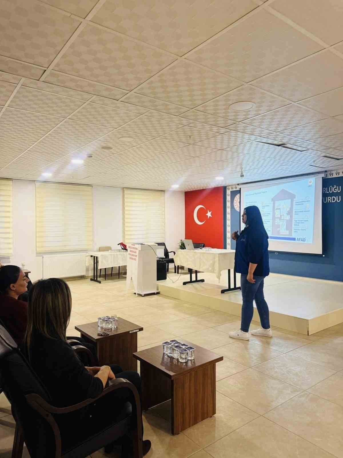 Elazığ&rsquo;da afet farkındalık eğitimi
