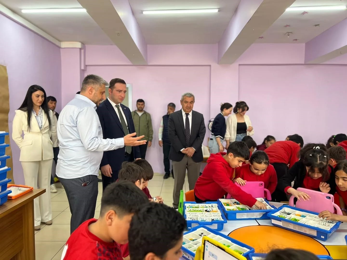 Elazığ&rsquo;da robotik kodlama etkinliği
