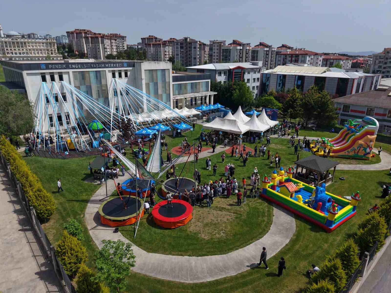 Pendik&rsquo;te engelsiz şenlik coşkusu: Bin 500 engelli birey ve ailesi doyasıya eğlendi
