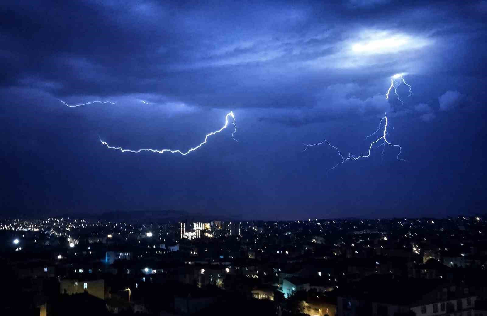 Kırıkkale için gök gürültülü kuvvetli sağanak uyarısı