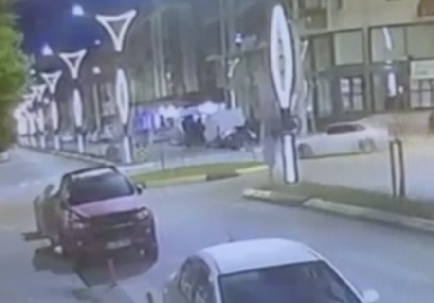 Kavşakta drift şovu pahalıya patladı
