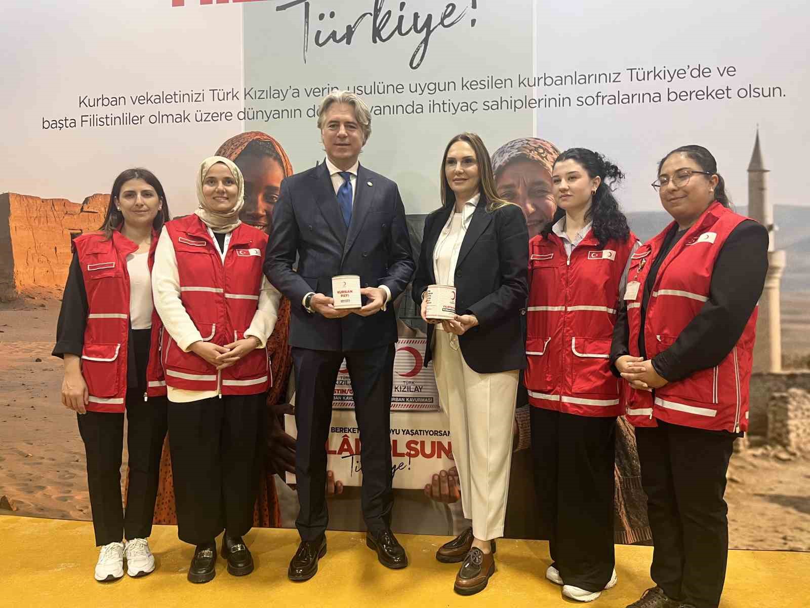 T&uuml;rk Kızılay, 30 &uuml;lkede milyonlarca ihtiya&ccedil; sahibine kurban bereketi ulaştıracak
