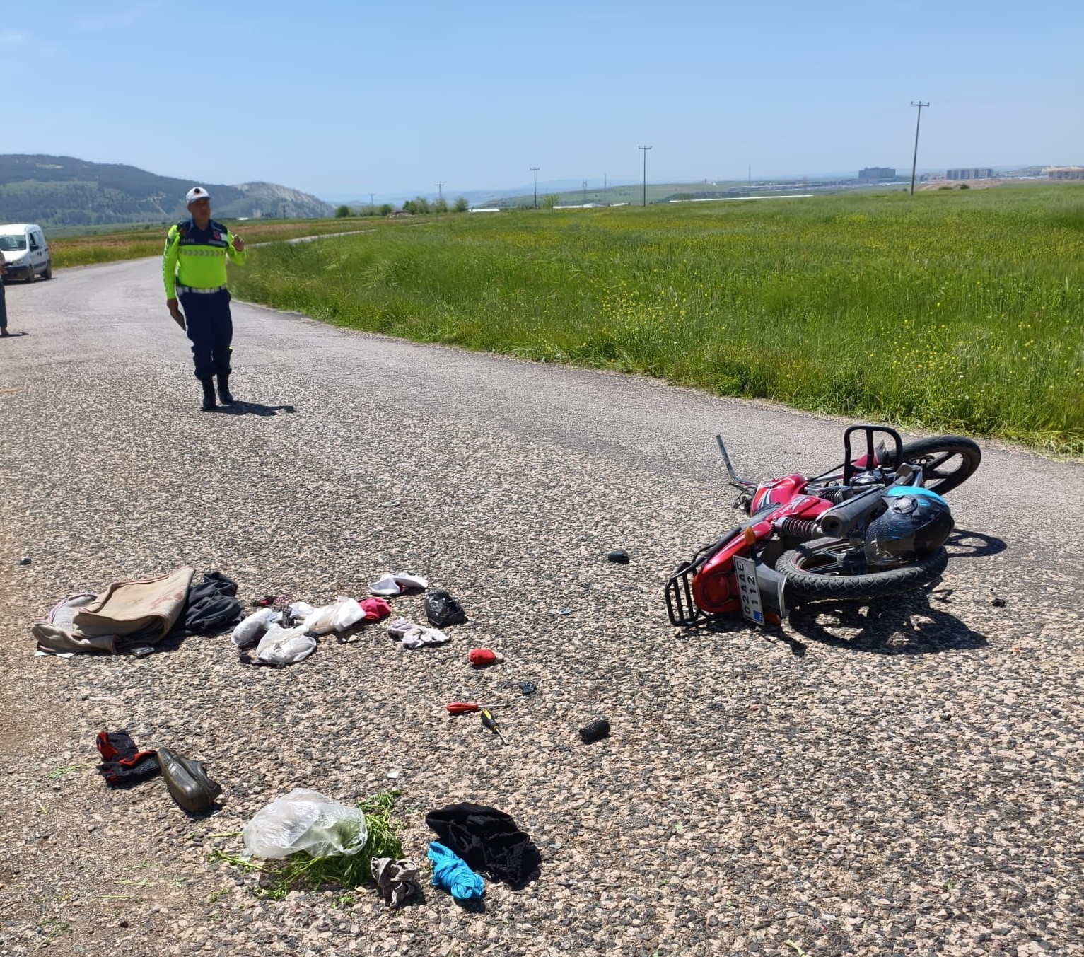 İki motosiklet &ccedil;arpıştı: 2 yaralı
