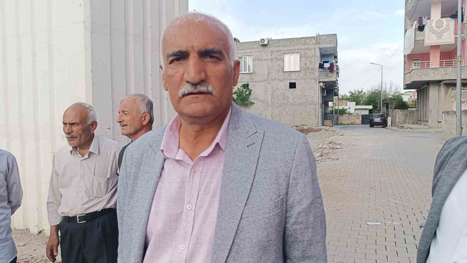 Batman&rsquo;da 50 yıllık cami yıkıldı, minaresi kaldı

