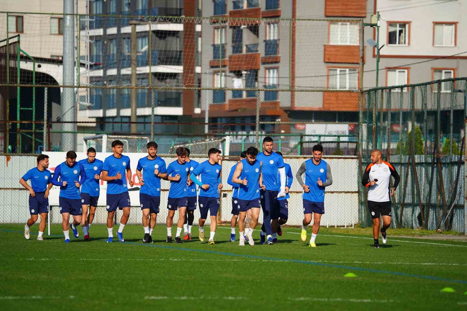 &Ccedil;aykur Rizespor, Beşiktaş hazırlıklarını s&uuml;rd&uuml;rd&uuml;
