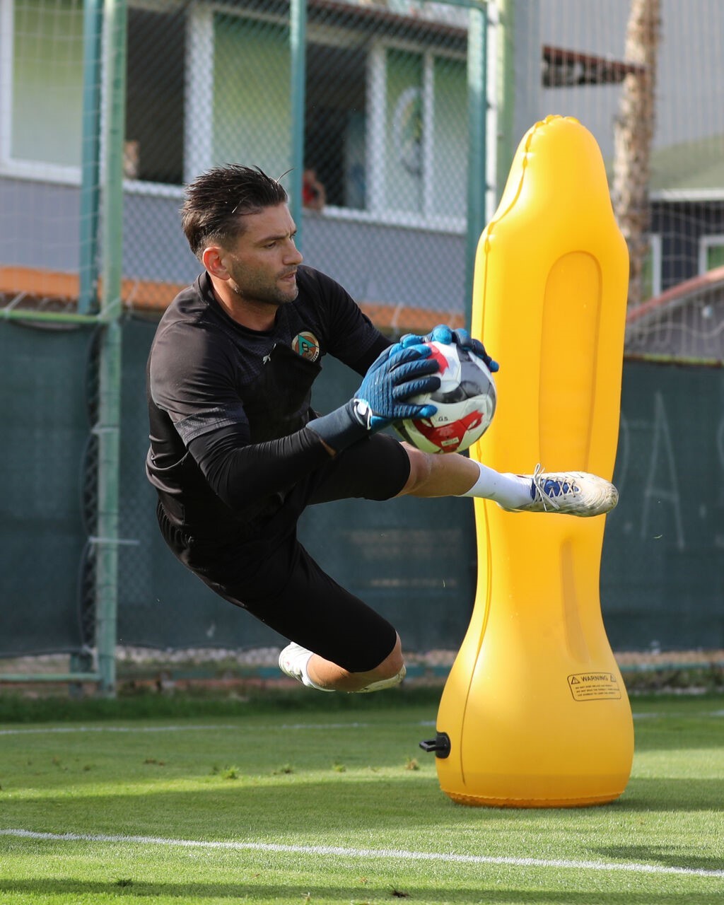 Corendon Alanyaspor, Fatih Karag&uuml;mr&uuml;k ma&ccedil;ı hazırlıklarına başladı

