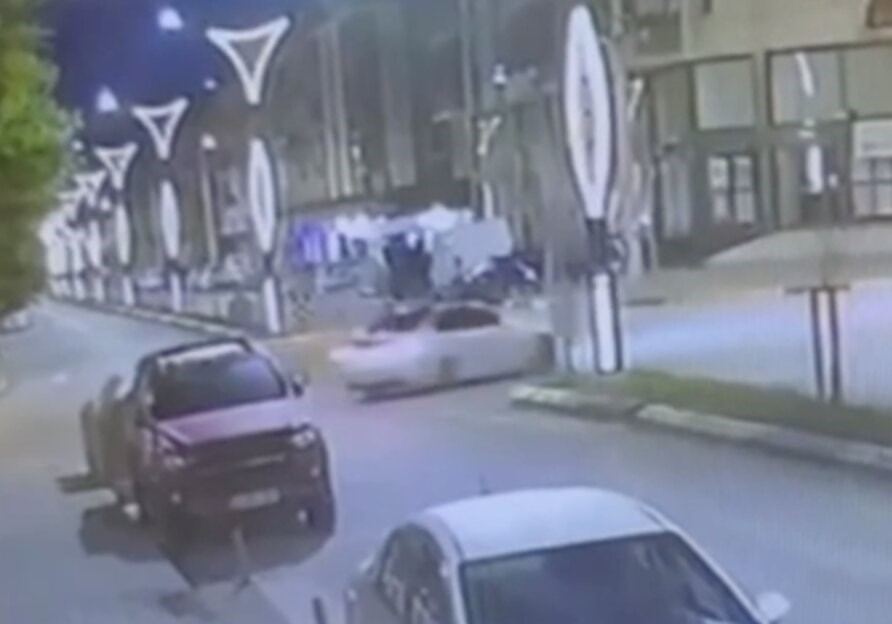 Kavşakta drift şovu pahalıya patladı