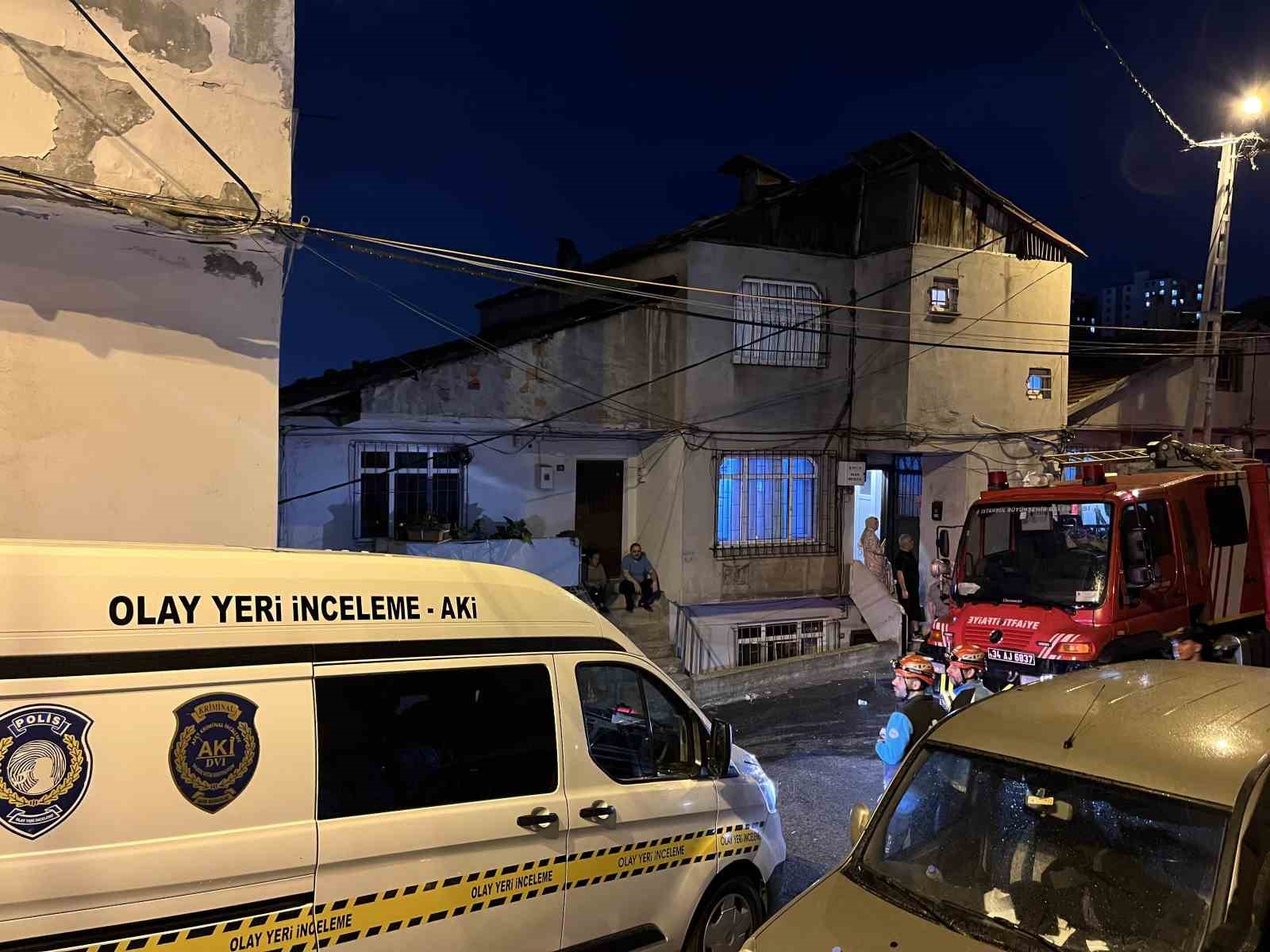 Ey&uuml;psultan&rsquo;da 3 katlı binanın bodrum katında yangın: 2&rsquo;si &ccedil;ocuk 4 ağır yaralı
