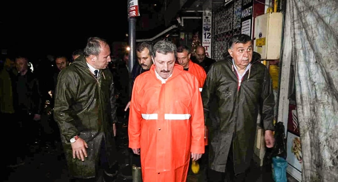 Havza&rsquo;da eğitime sel arası
