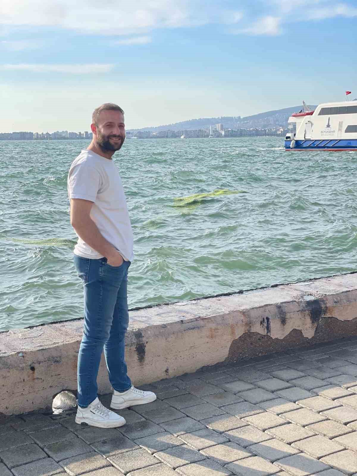 İzmir&rsquo;de feci kaza: Dayı ve yeğen hayatını kaybetti
