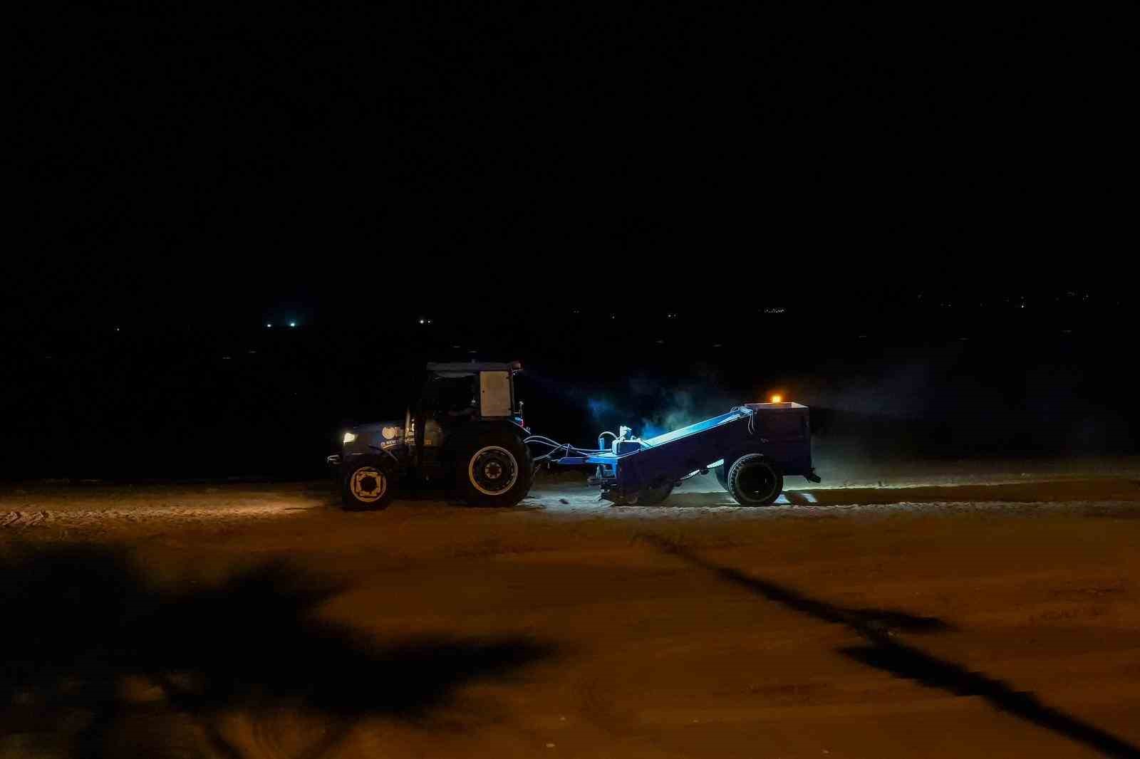 Didim&rsquo;de sahiller yaz sezonuna hazırlanıyor
