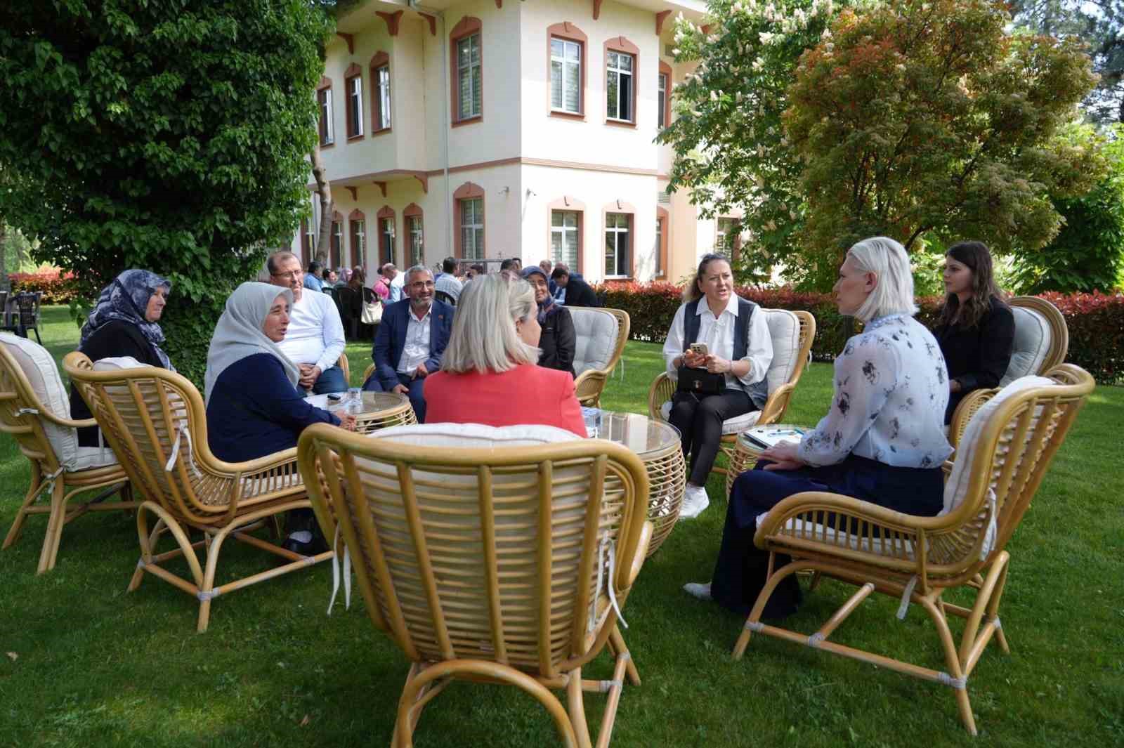 Başkan Subaşı, Halk G&uuml;n&uuml;&rsquo;nde vatandaşları dinledi
