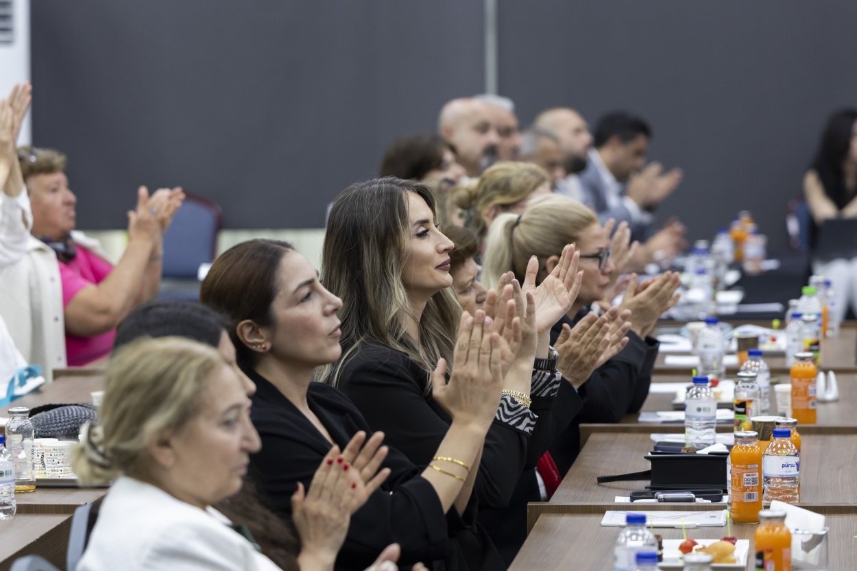 Mersin&rsquo;de kadınlardan kent i&ccedil;in ortak akıl buluşması
