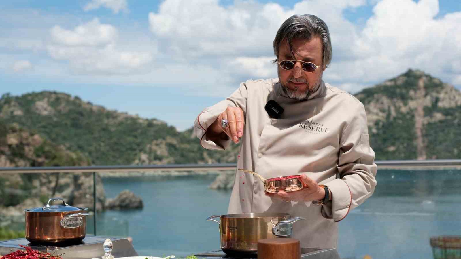 Turizmde yeni d&ouml;nem: Tatildeyken de tenceresiyle ev yemeği
