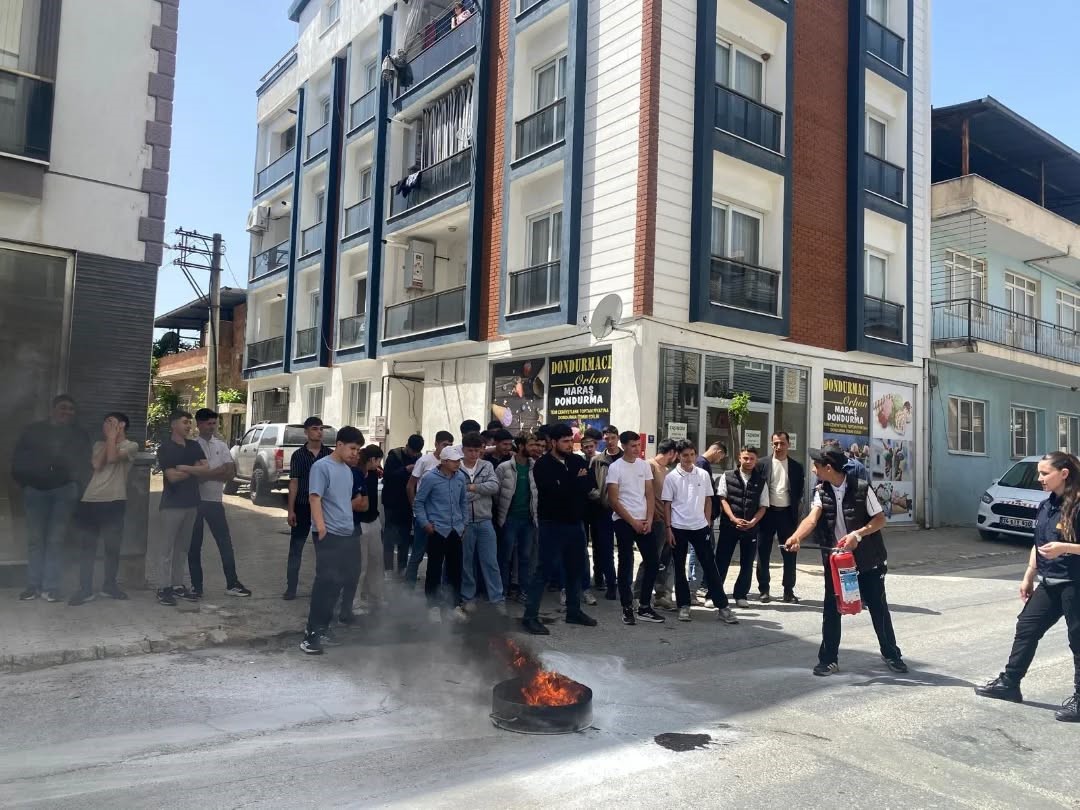 Yenipazar MESEM&rsquo;de yangın ve acil durum tatbikatı yapıldı
