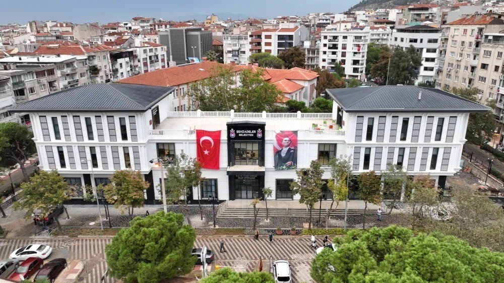 Şehzadeler Belediyesi Gen&ccedil;lik Evi &ouml;ğrencilerin vazge&ccedil;ilmez adresi

