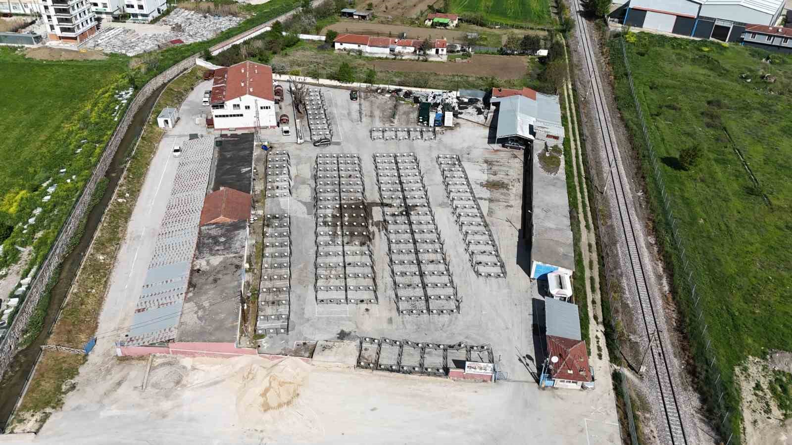 Boz&uuml;y&uuml;k&rsquo;te kurban satış yerleri hazırlandı
