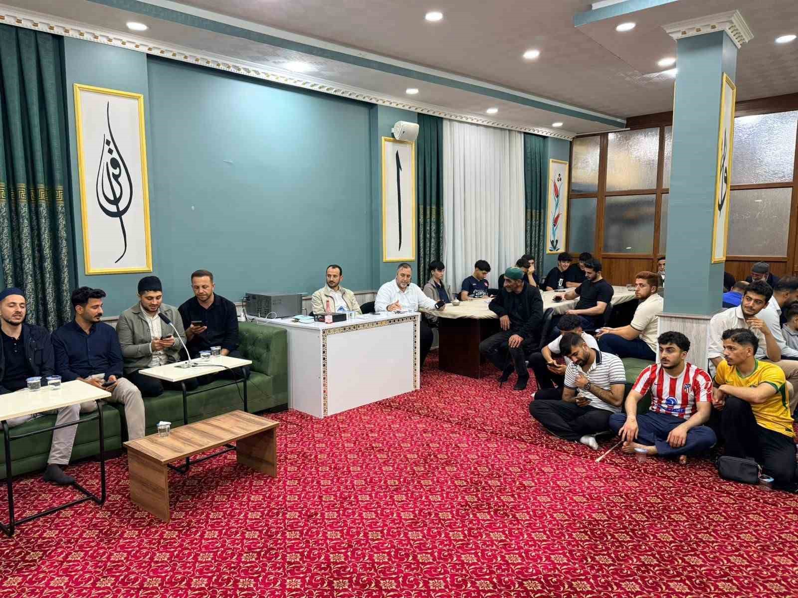 Siirt’te gençler ’Meşk Gecesi’nde buluştu