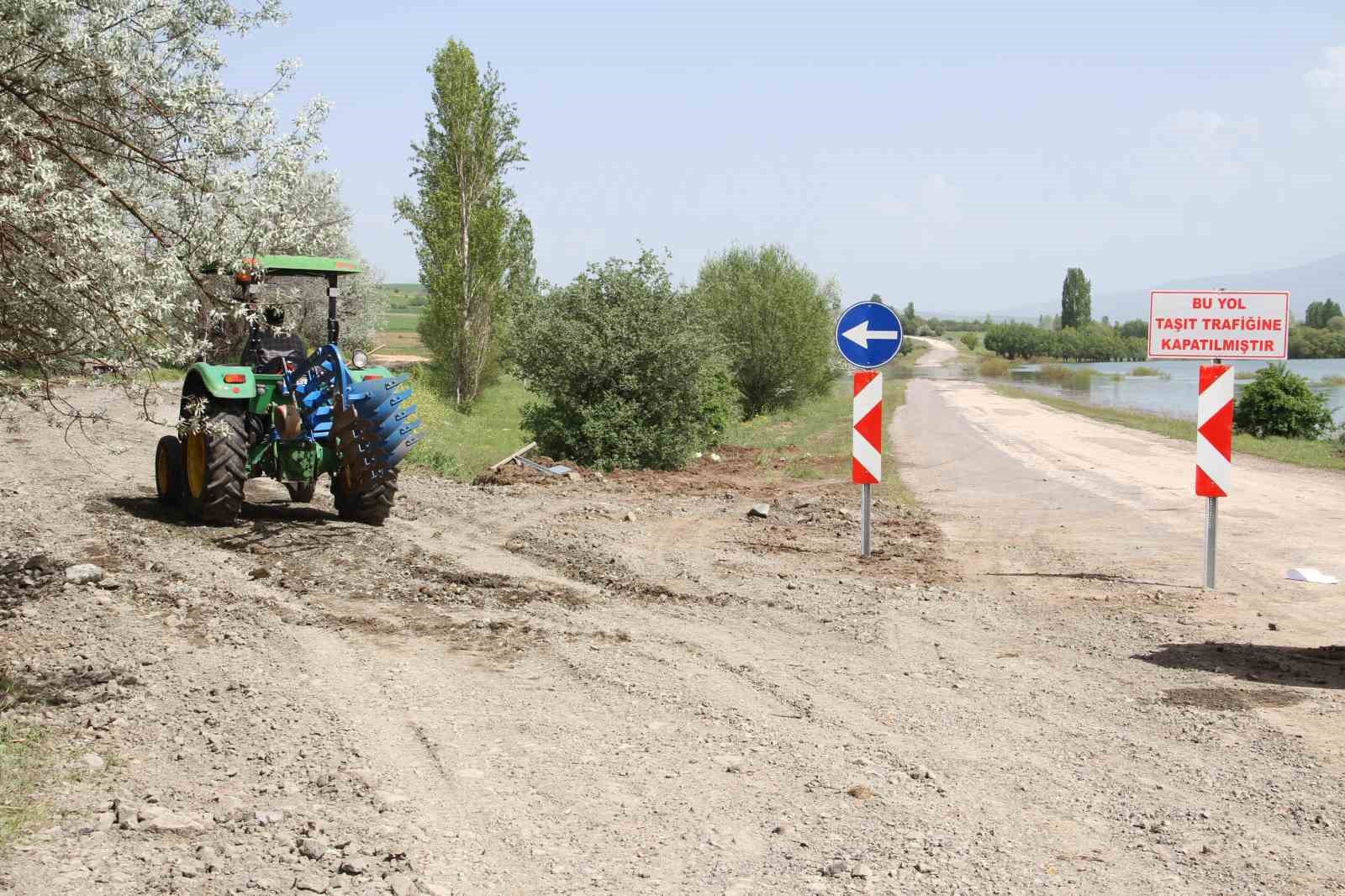 Sivas ile Giresun’un arasında yer alan 64 km’lik baraj dolup taştı