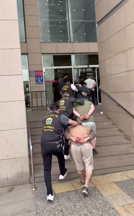 Bayrampaşa Sebze ve Meyve Hali’nde kavgaya müdahale eden polislere saldıran 6 şüpheli adliyeye sevk edildi
