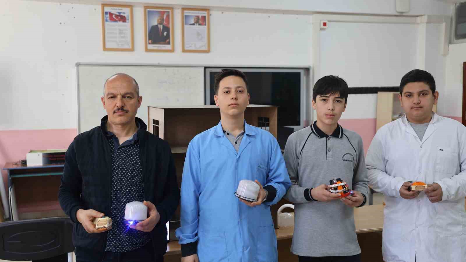 Kırşehir&rsquo;de lise &ouml;ğrencilerinden merkezi sisteme bağlı olmayan yangın alarm projesi
