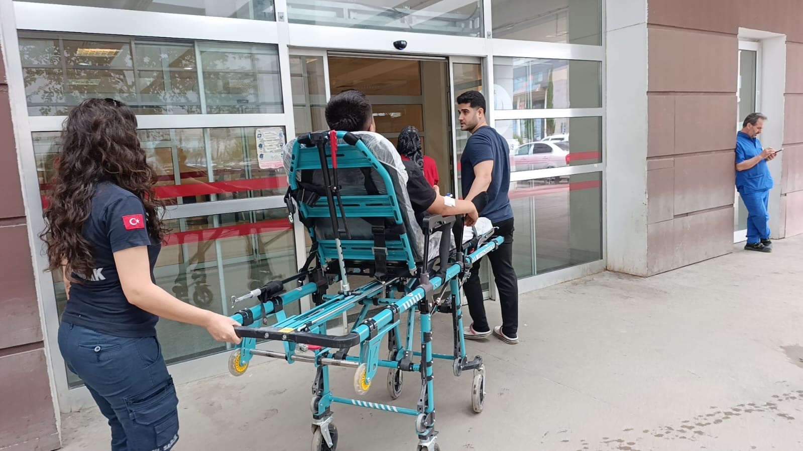 Elektrikli bisiklet devrildi: 1 yaralı
