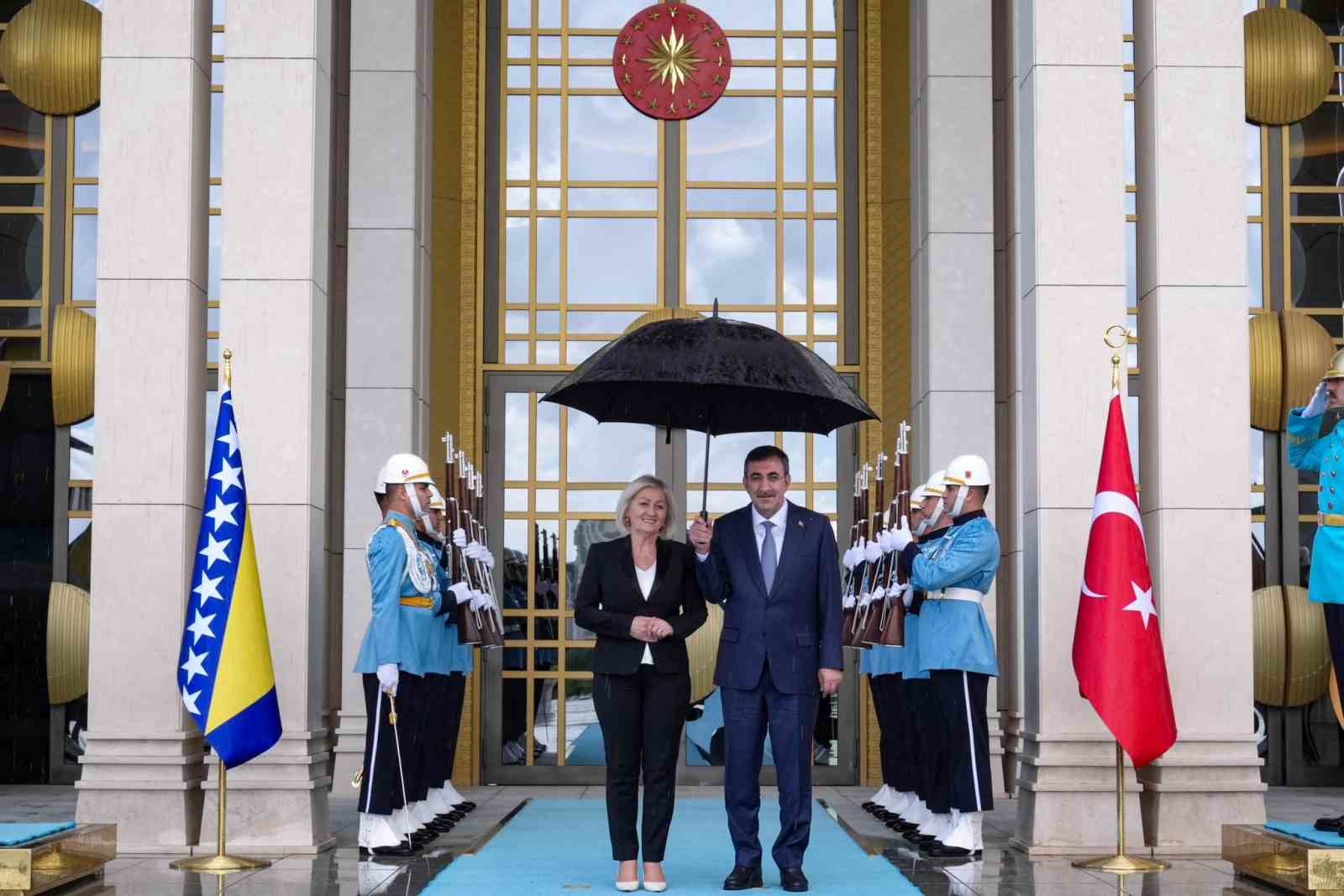 Cumhurbaşkanı Yardımcısı Yılmaz: "Kardeş Bosna Hersek&rsquo;in barış, istikrar ve refahı i&ccedil;in dayanışma i&ccedil;inde olmaya devam edeceğiz"
