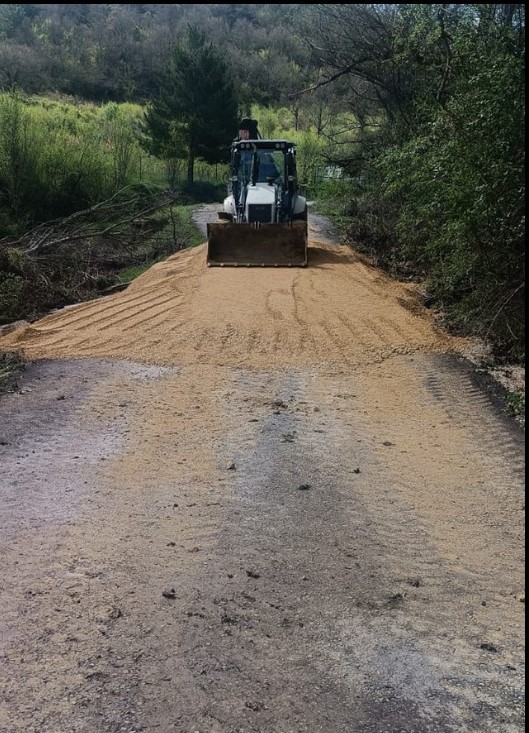 Karabük’te çöken köy yolu yeniden ulaşıma açıldı