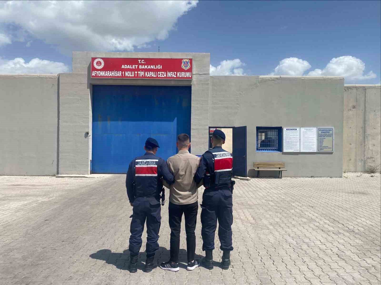 Kasten adam öldürme suçundan aranan şahıs yakalandı