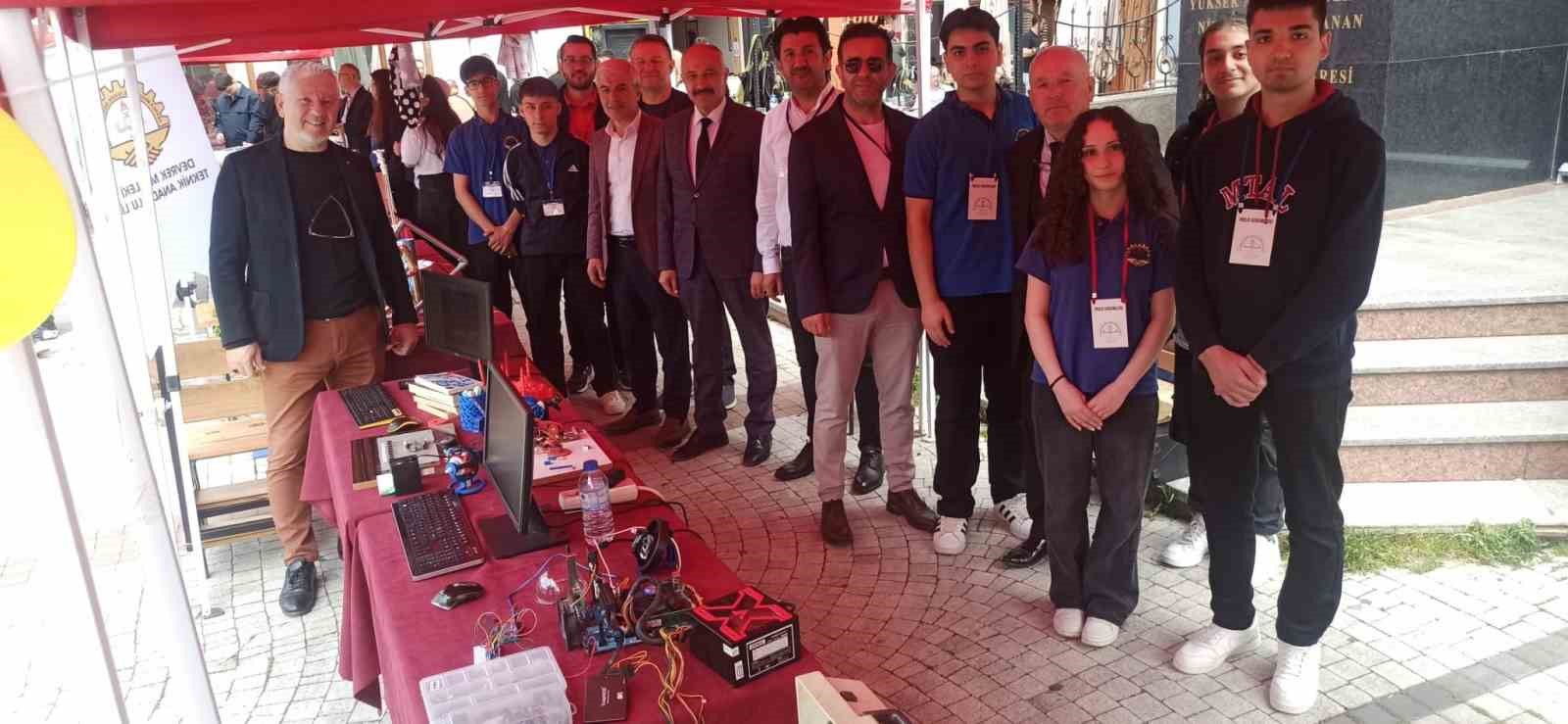 Devrek&rsquo;te Meslek Lisesi &Ouml;ğrencileri tarafından sergi a&ccedil;ıldı
