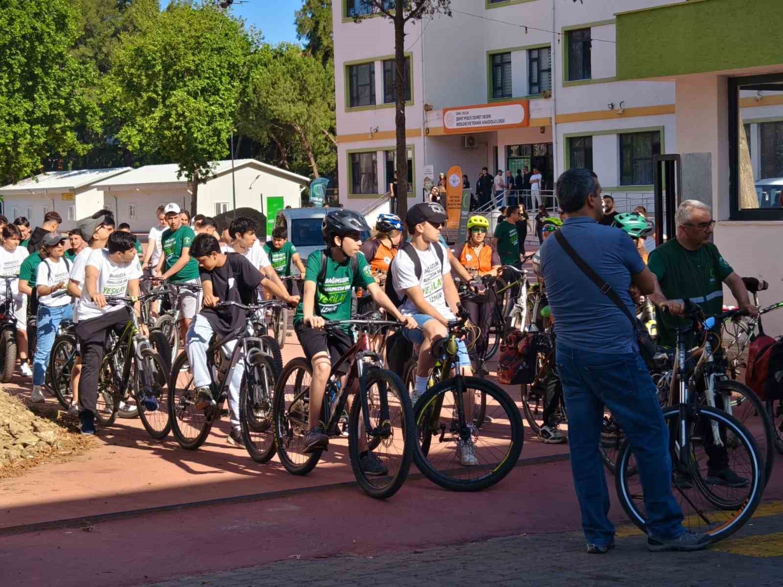 Gençler bağımlılığa karşı pedal çevirdi
