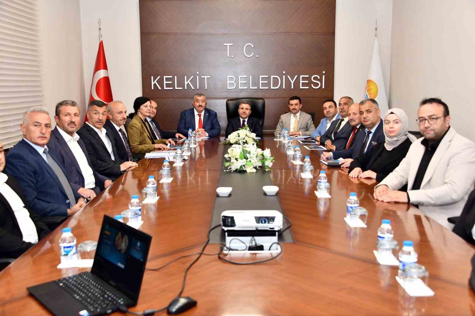 Kelkit şeker fasulyesi Guinness yolunda
