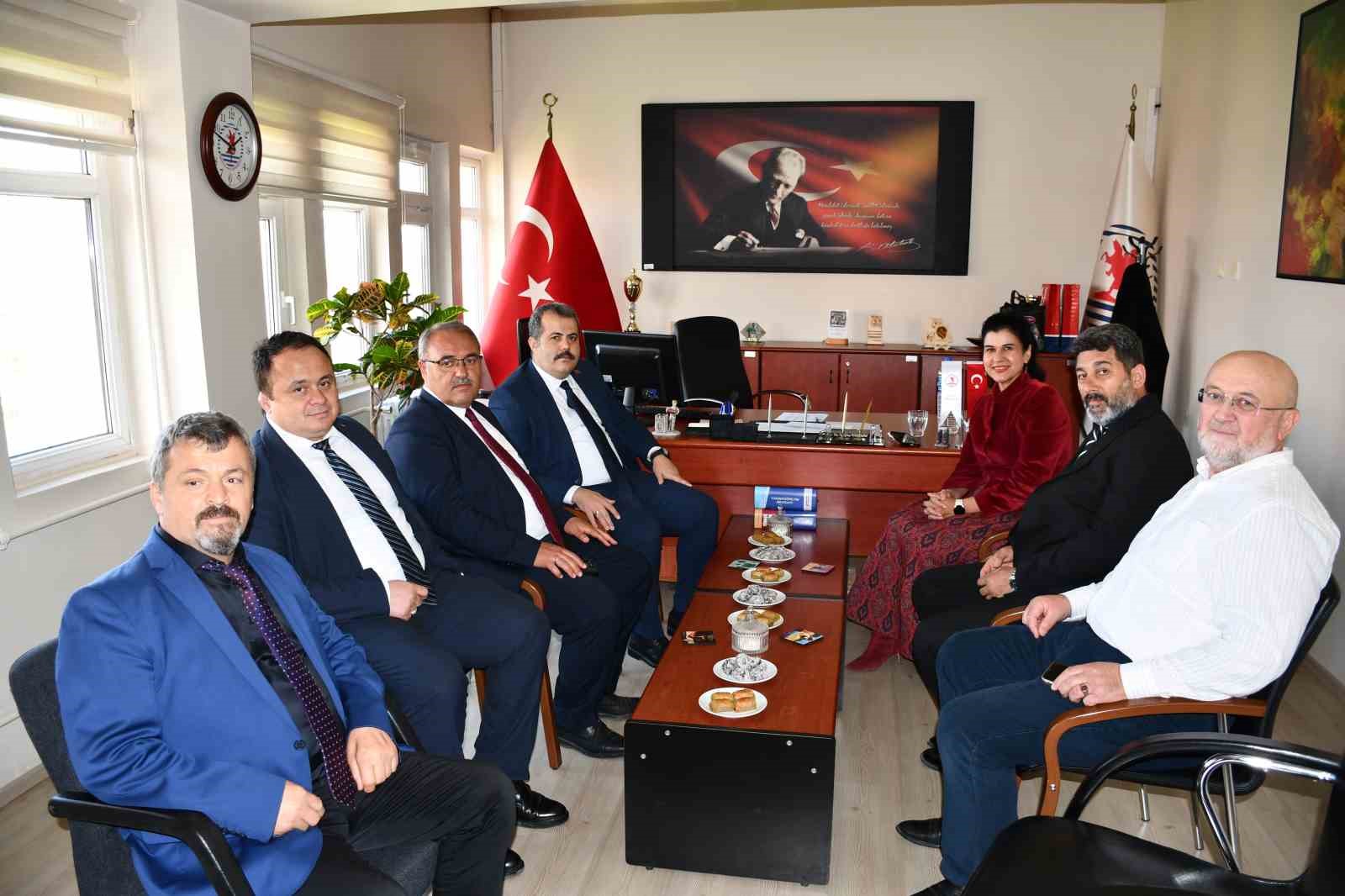Vezirk&ouml;pr&uuml; MYO&rsquo;dan &ccedil;ocuk ihmal ve istismarına karşı farkındalık sergisi
