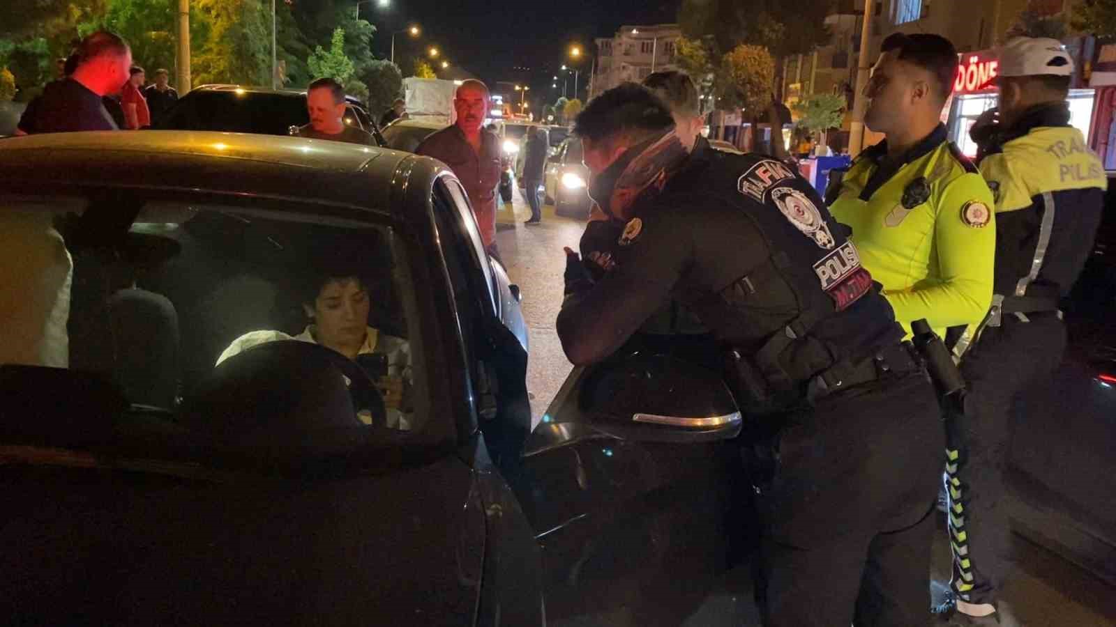 Bursa’da rekor ceza: ’Dur’ ihtarına uymayan kadın sürücüye 550 bin TL cezai işlem uygulandı