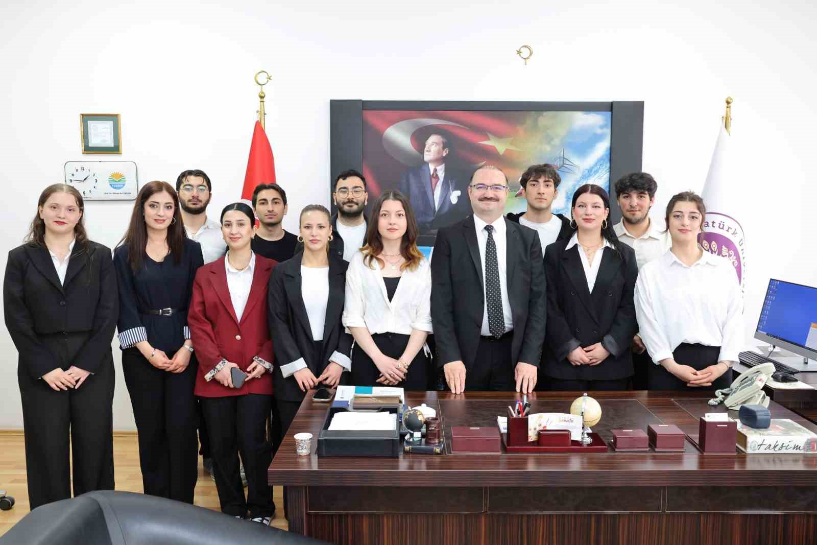 T&uuml;rk mutfağı, k&uuml;lt&uuml;r ve sanatla buluştu
