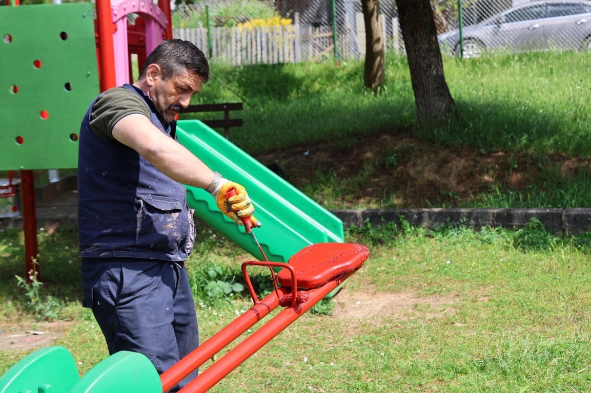 Kartepe’de çocuk parkları yenileniyor
