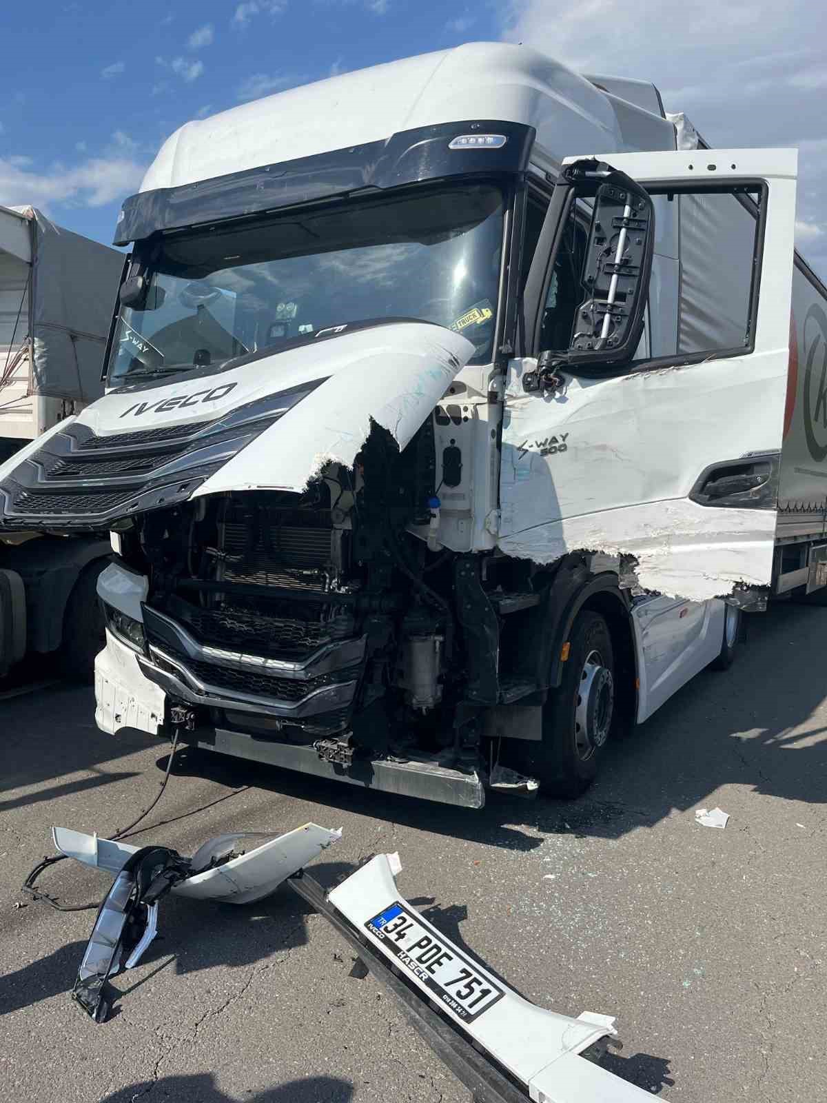Bilecik’te iki tır çarpıştı: 1 yaralı
