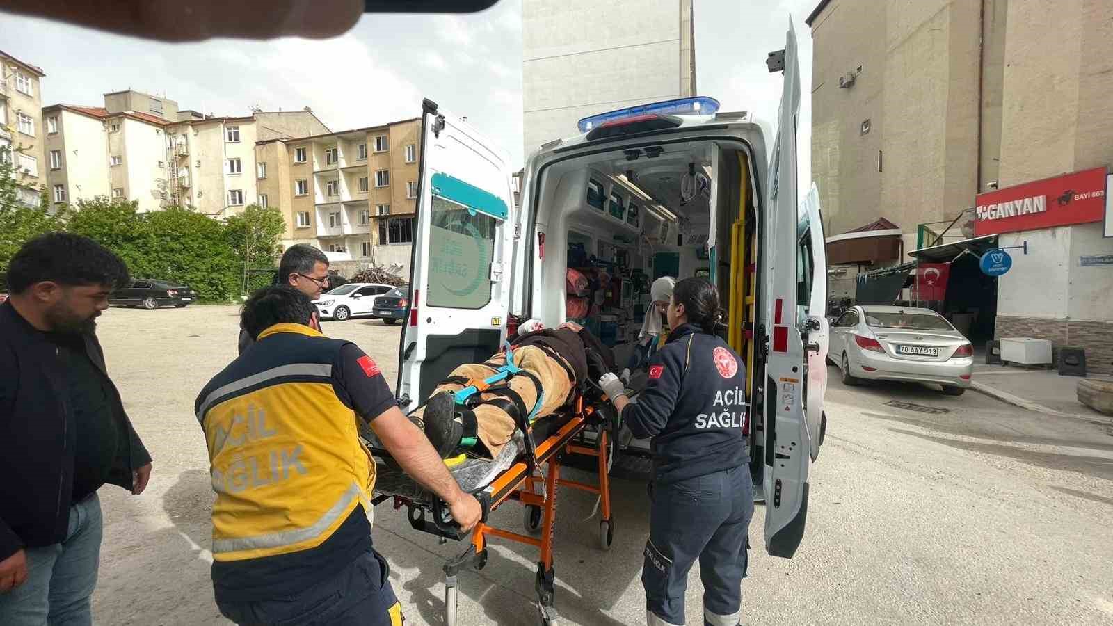 Karaman’da yaşlı adamın yaralandığı kaza anı kameraya yansıdı