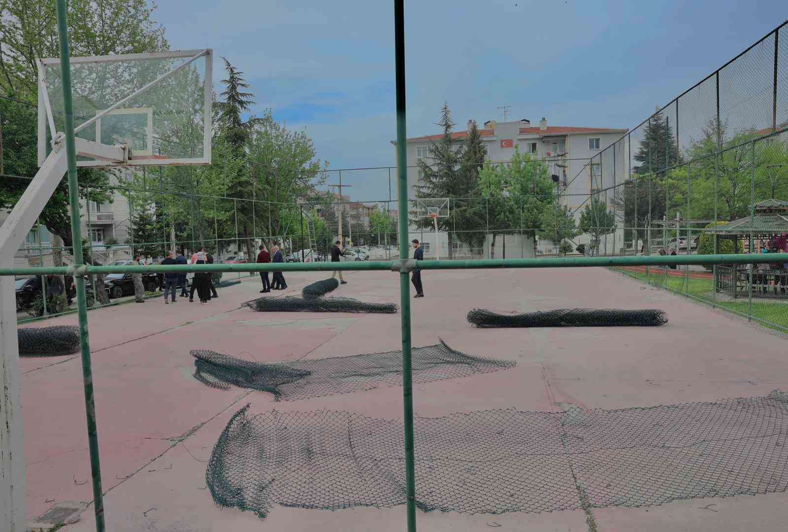Sincan Belediye Başkanı Ercan: "Parklarda her şeyi yeniliyoruz"
