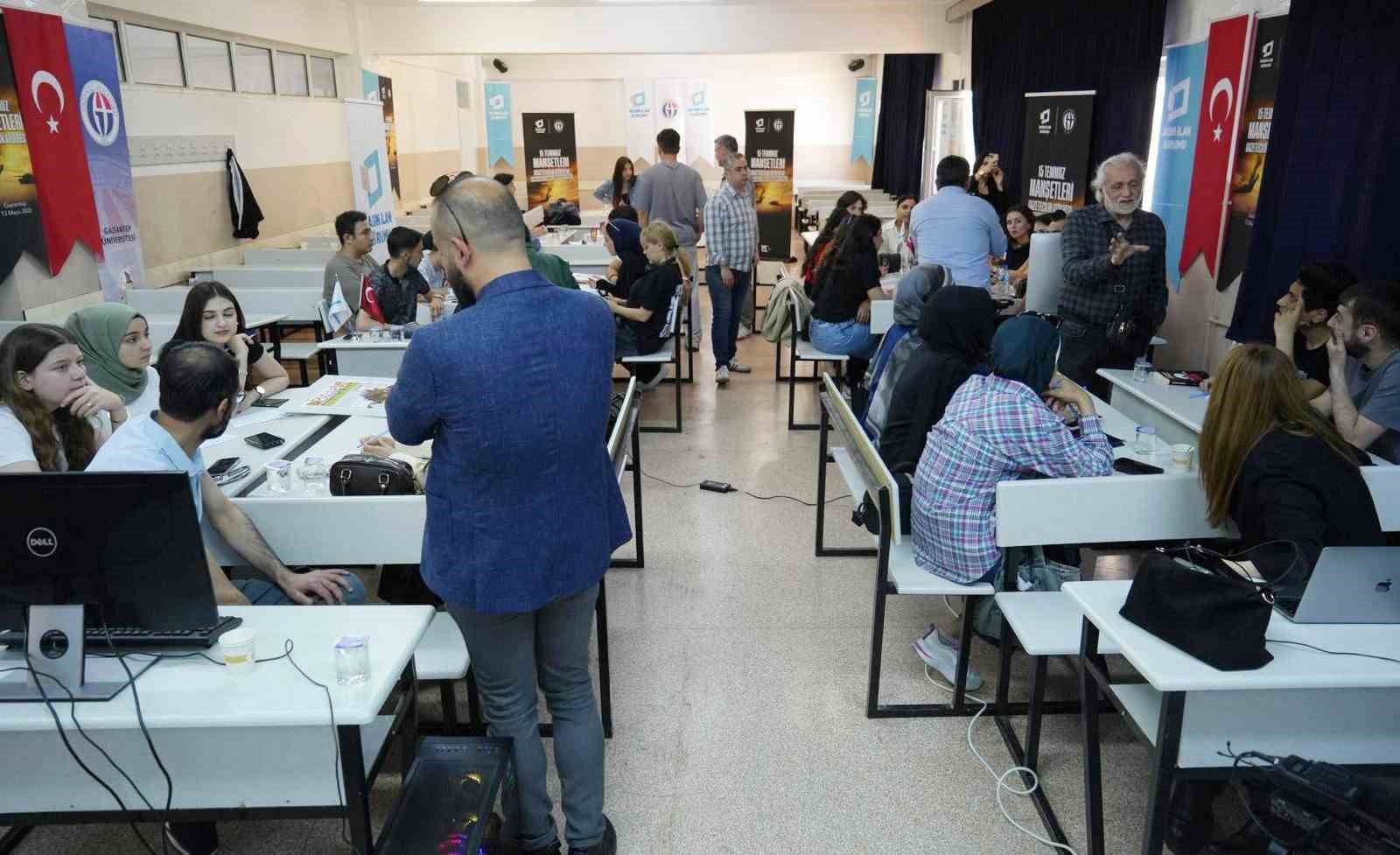 İHA B&ouml;lge M&uuml;d&uuml;r&uuml; Akın, &ouml;ğrencilere 15 Temmuz&rsquo;u anlattı
