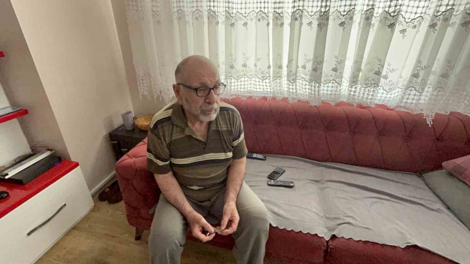 Köpekler kolunu parçaladı, gözleri açık gitti