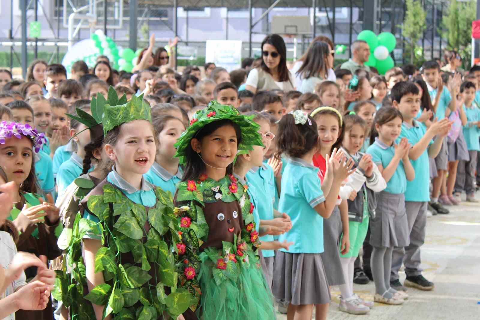 Ödemiş’te öğrencilerin ’Yeşilfest’ heyecanı: Sağlıklı yarınlar için buluştular